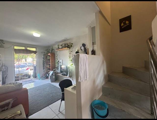 2 BEDROOM HOUSE FOR SALE IN WOODSTOCK